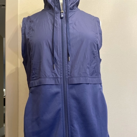 Izod Small Vest - Picture 6 of 7